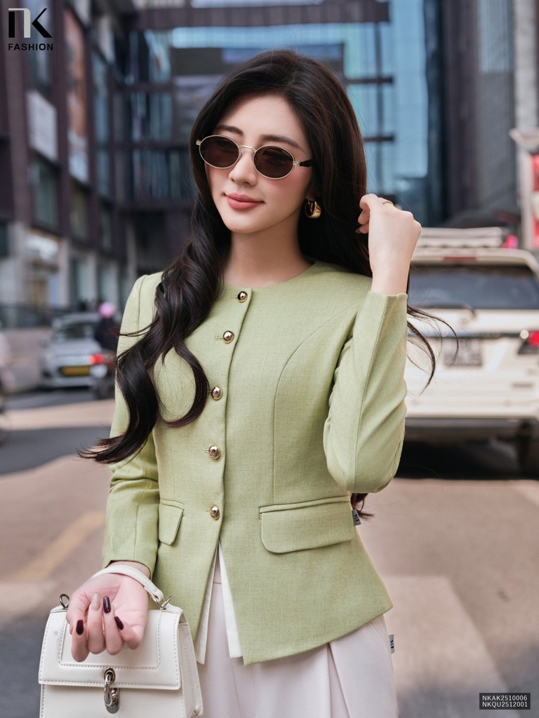 Áo khoác phối gấu nơ rời nhẹ nhàng, kiêu sa mà sang NKAK2510006