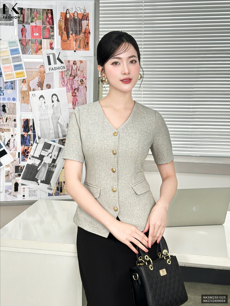 Áo Kí Giả Xước 2 Nắp Túi Sang Trọng, Thanh Lịch Vải Mềm Mịn NKSM2501025 ( Ko kèm CV/PK/QU)