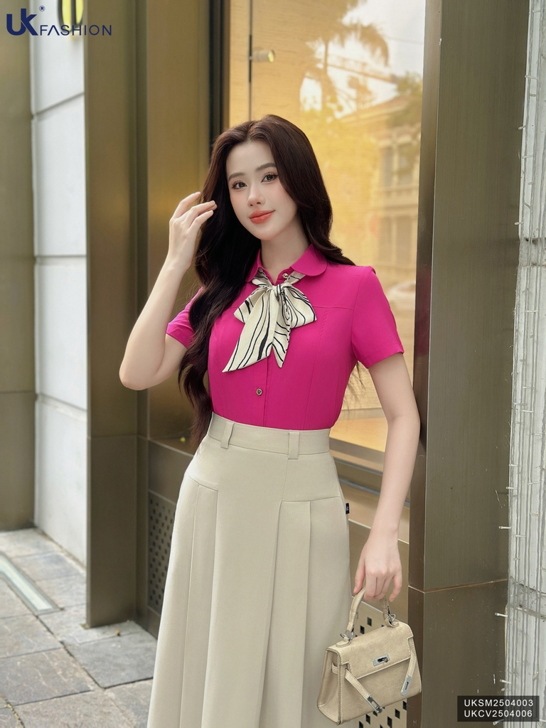 Sơ mi cổ sen can diễu kiểu dáng mới, cơ bản mà vẫn sang UKSM2504003