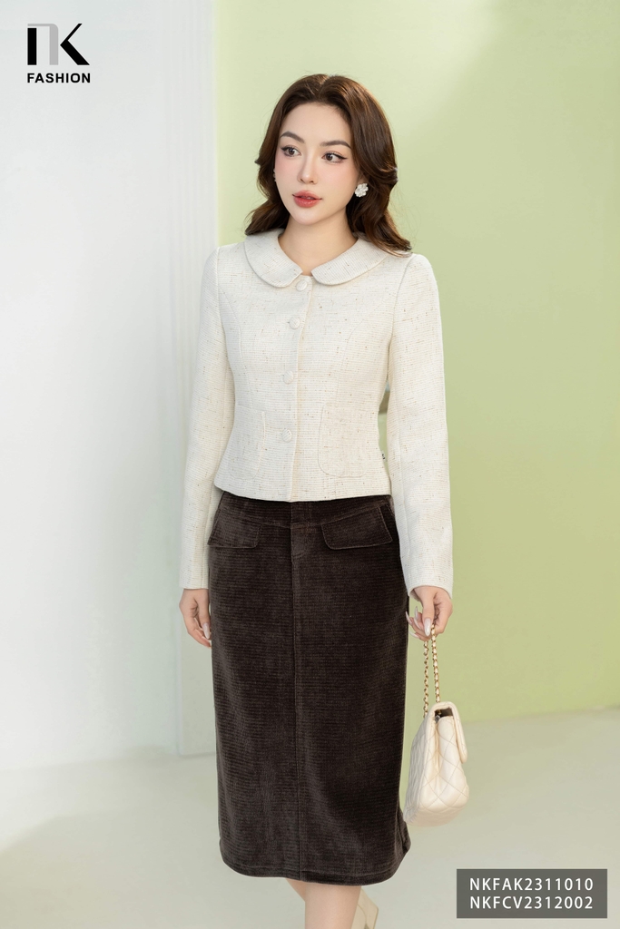 Áo  Dạ Text Cổ Sen Giao Cúc NKFAK2311010 Thời Trang NK Fashion Trẻ Trung Phong Cách Hàn Quốc, Chất Liệu Dày Dặn, Mịn, Dễ Phối Đồ