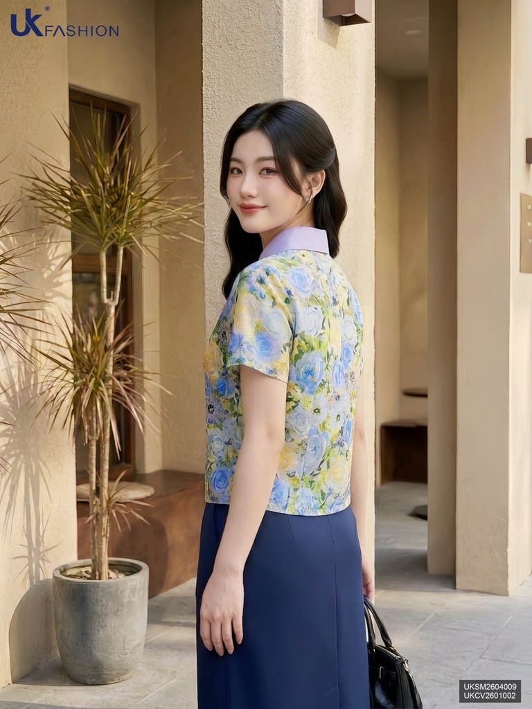 Sơ mi lụa phối cổ tươi tắn, dễ mặc UKSM2604009