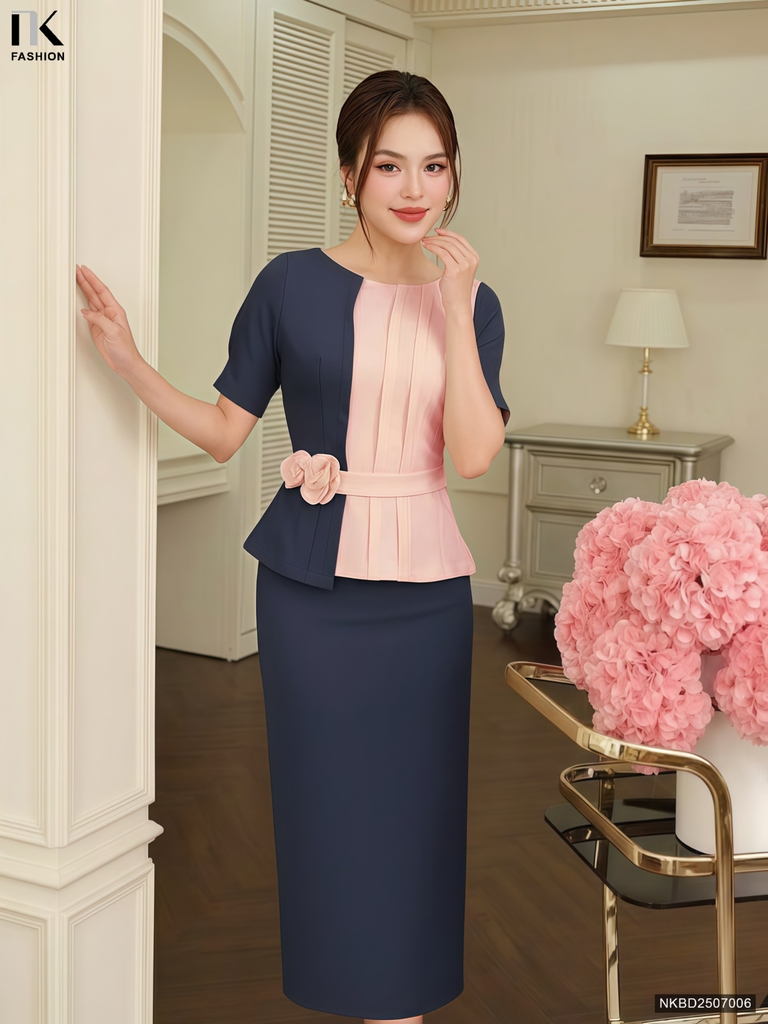 Set chân váy bút chì + áo phối màu hoa eo điệu đà NKBD2507006