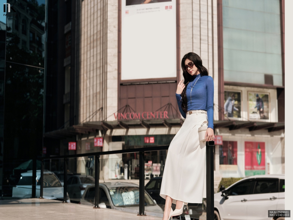 Áo len cổ leo nhún chéo kiểu cách mới lạ, mềm, ấm NKAL2509001