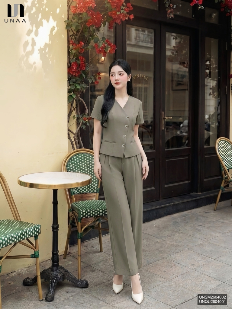 Áo cổ V vạt chéo cơi túi phong cách trẻ trung xinh xắn UNSM2604002