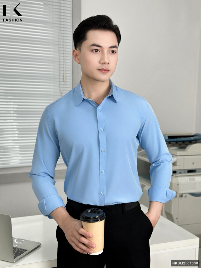 Sơ mi nam lịch sự, dễ phối đồ và ghép set đồng phục cùng áo nữ NKSM2501030