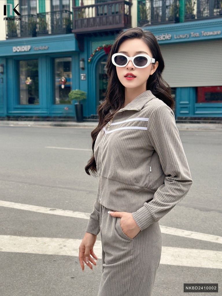 Bộ Đồ Nhung Khoá Kéo NK Fashion Công Sở Nữ Trẻ Trung, Thoải mái Vải Mềm Mịn NKBD2410002