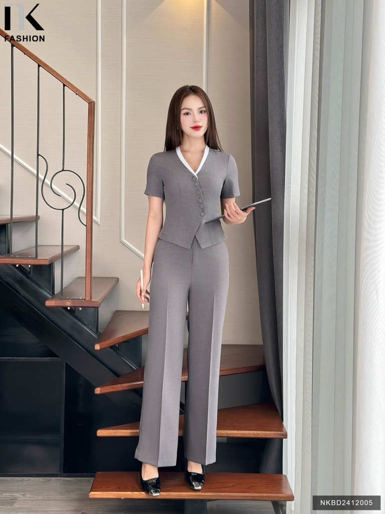 Bộ Đồ Quần Ống Đứng Và Áo Vạt Chéo Phối Cúc Bọc Thanh Lịch NKBD2412005 ( Ko kèm PK )