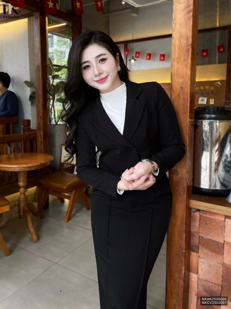 Vest 2 lớp 4 cúc croptop thanh lịch, gọn gàng NKAK2509005