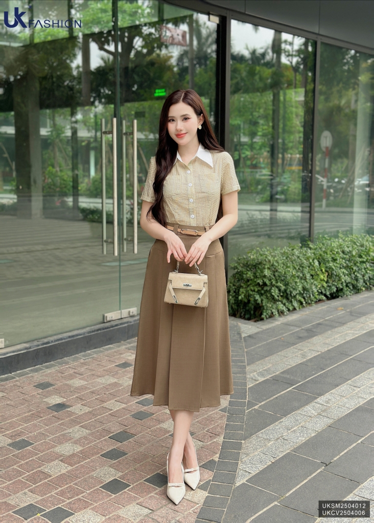 Chân váy xếp đỉa to kiểu dáng mới, dễ mặc UKCV2504006