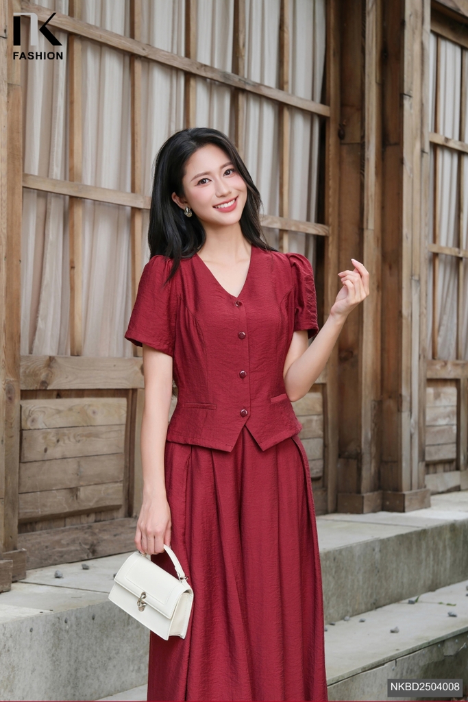Set cổ V cúc đôi + quần váy chun sau cực sang, dễ mặc NKBD2504008