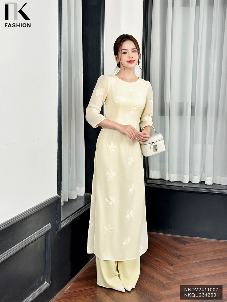 Áo dài hoa dệt nổi, đẹp, chất liệu cao cấp, kiểu dáng thanh lịch NKDV2411007 ( ko kèm quần + PK)