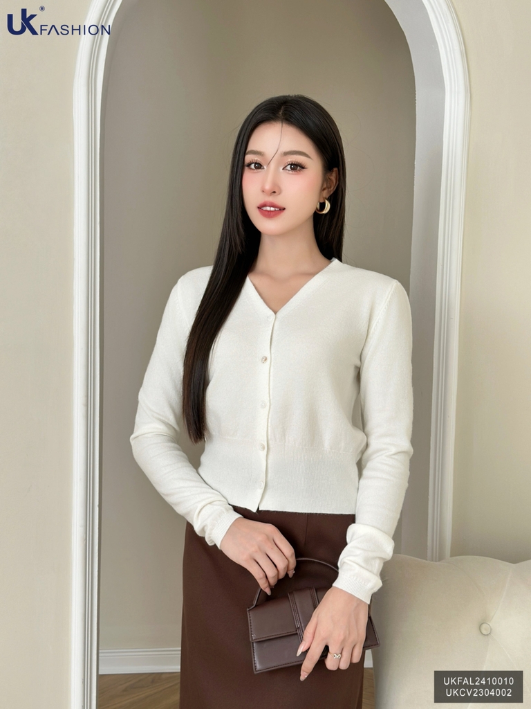 Áo Len Cúc Nẹp UK Fashion Công Sở Nữ Thanh Lịch, Nữ Tính Vải Mềm Mịn UKFAL2410010