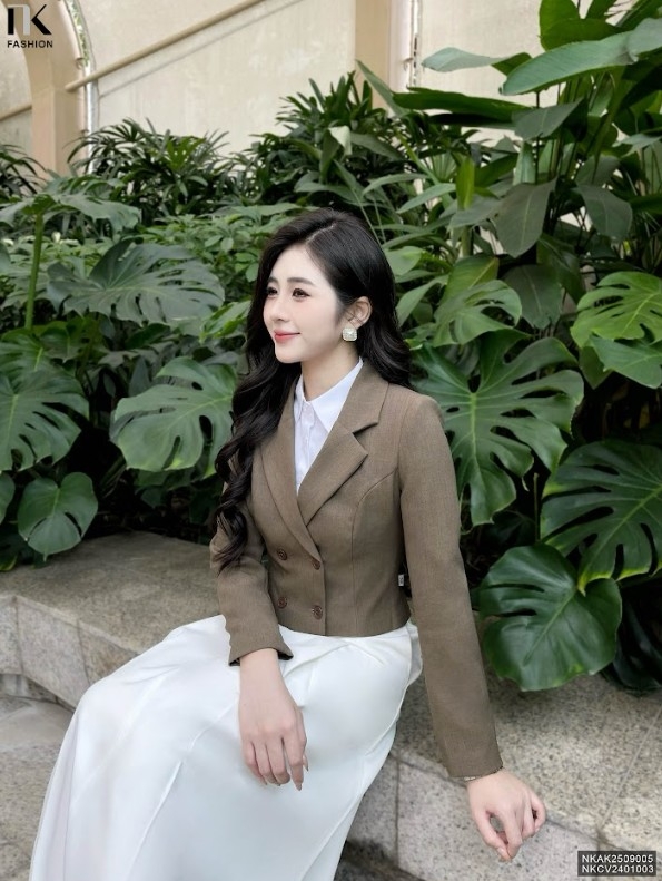 Vest 2 lớp 4 cúc croptop thanh lịch, gọn gàng NKAK2509005