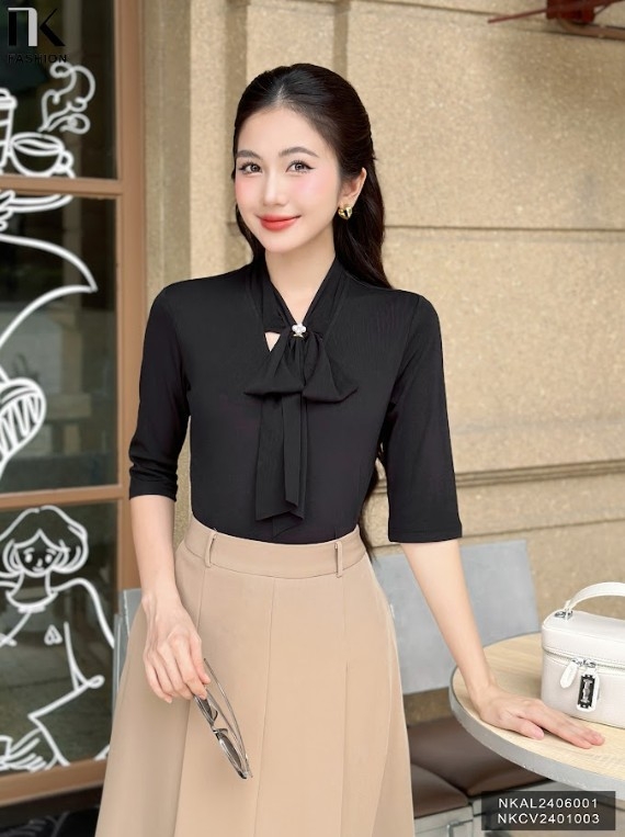 ÁO LEN TAY LỠ NƠ CỔ THỜI TRANG NKAL2406001