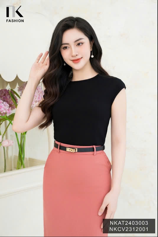 NK Fashion Áo Thun Cổ Thuyền Vai Chờm Trẻ Trung, Thoải Mái NKAT2403003