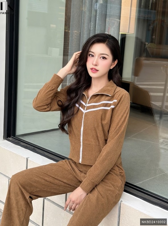 Bộ Đồ Nhung Khoá Kéo NK Fashion Công Sở Nữ Trẻ Trung, Thoải mái Vải Mềm Mịn NKBD2410002