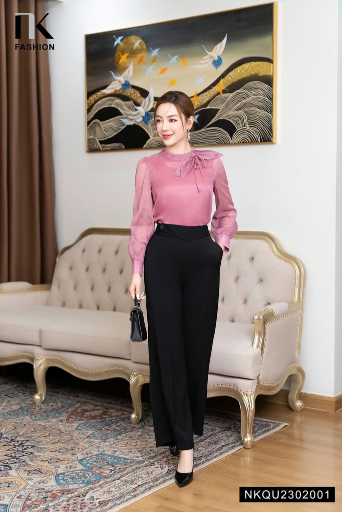 Quần Ống Rộng Cạp V Cúc Bọc  NKQU2302001