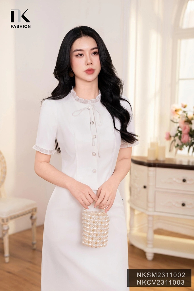 Áo Sơ Mi Nếp Cúc Ngọc Bèo Cổ Sang Trọng, Nữ Tính NKSM2311002