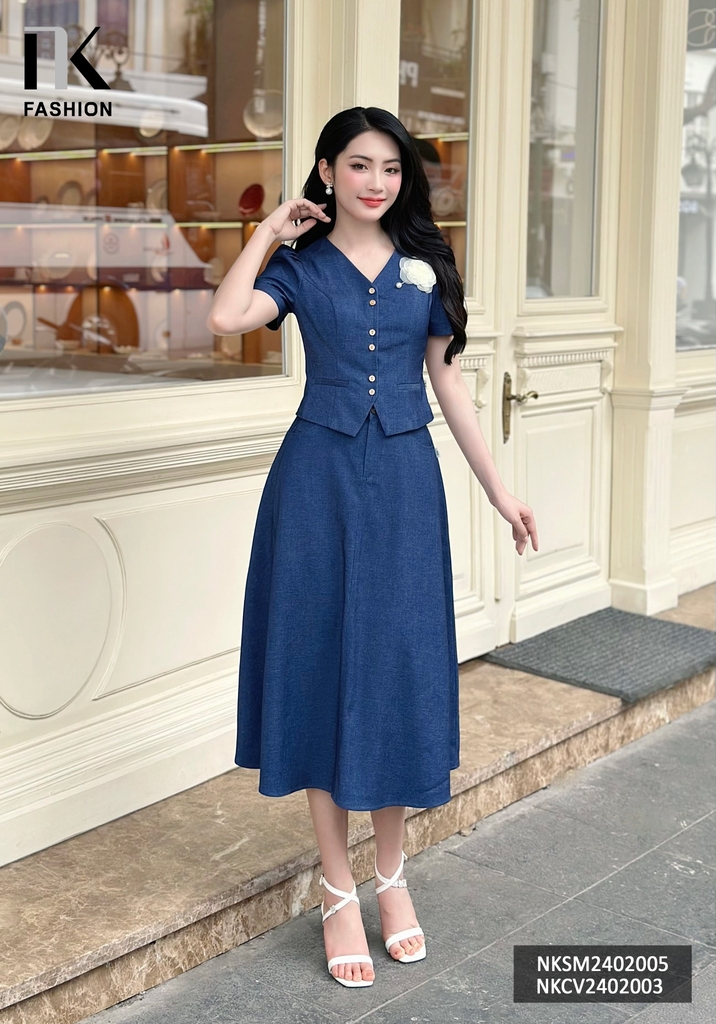 Áo Sơ Mi Demin Cổ  V  NK Fashion Kiểu Dáng Trẻ Trung, Màu Sắc Trendy, Chất Liệu Vải Nhập Cao Cấp NKSM2402005