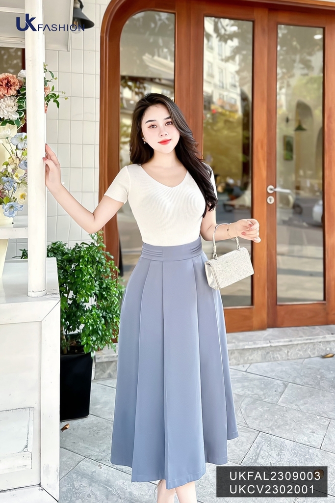Áo Len Cộc Tay Cổ Tim UK Fashion Trendy, Chất Len Cao Cấp UKFAL2309003