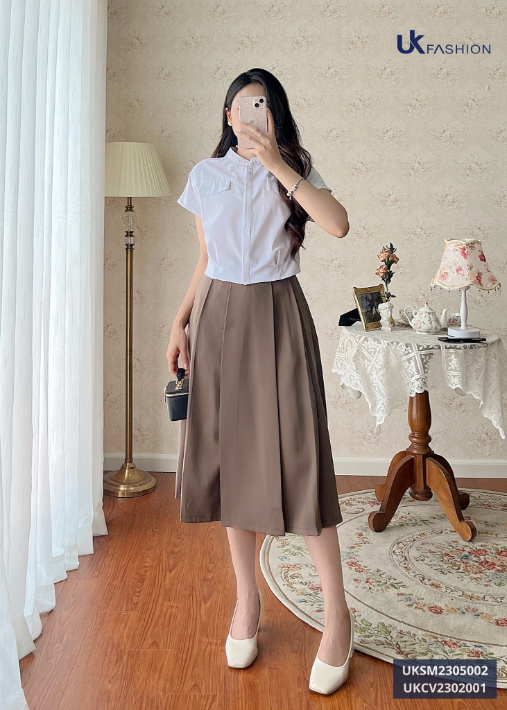 Áo Sơ Mi Cổ Tàu Vai Chờm UKSM2305002 NK Fashion Thời Trang Công Sở Nữ, Kiểu Dáng Hàn, Trẻ Trung Năng Động, Vải Mát
