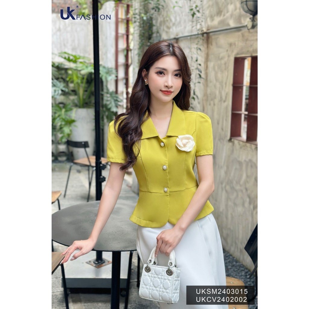 Áo Kí Giả UK Fashion Cổ Nhọn Vạt Tròn Sang Trọng, Thanh Lịch UKSM2403015