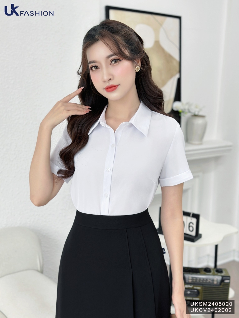 UK FASHION ÁO SƠ MI CỔ ĐỨC DÁNG SUÔNG TAY CỘC CÔNG SỞ THANH LỊCH UKSM2405020