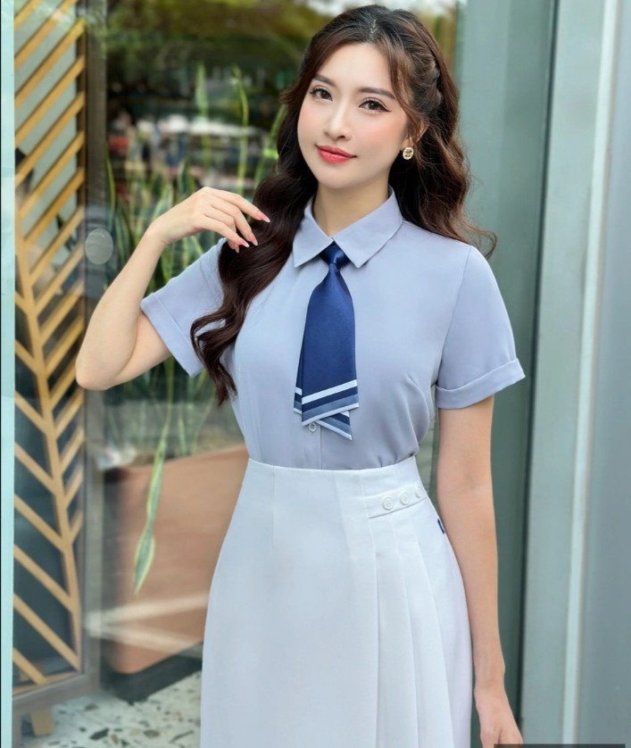 UK FASHION ÁO SƠ MI CỔ ĐỨC DÁNG SUÔNG TAY CỘC CÔNG SỞ THANH LỊCH UKSM2405020