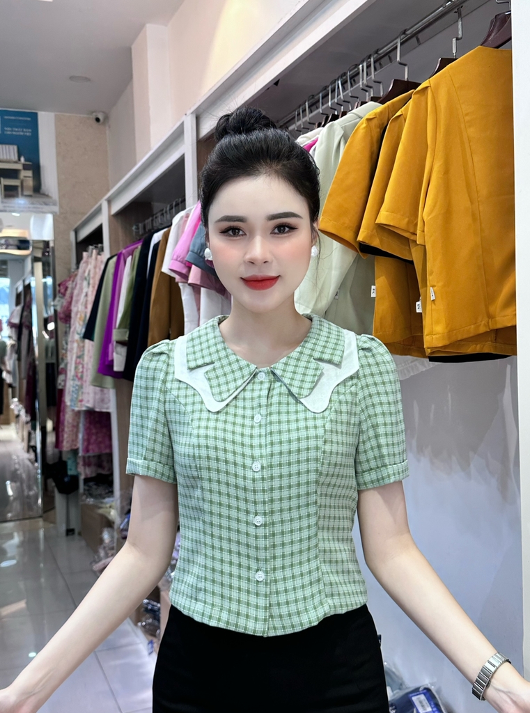 Áo Sơ Mi UK Fashion Công Sở Thiết Kế Cổ Kép, Họa Tiết Hoa Nhẹ Nhàng, Thanh Lịch, Nữ Tính UKSM2406007