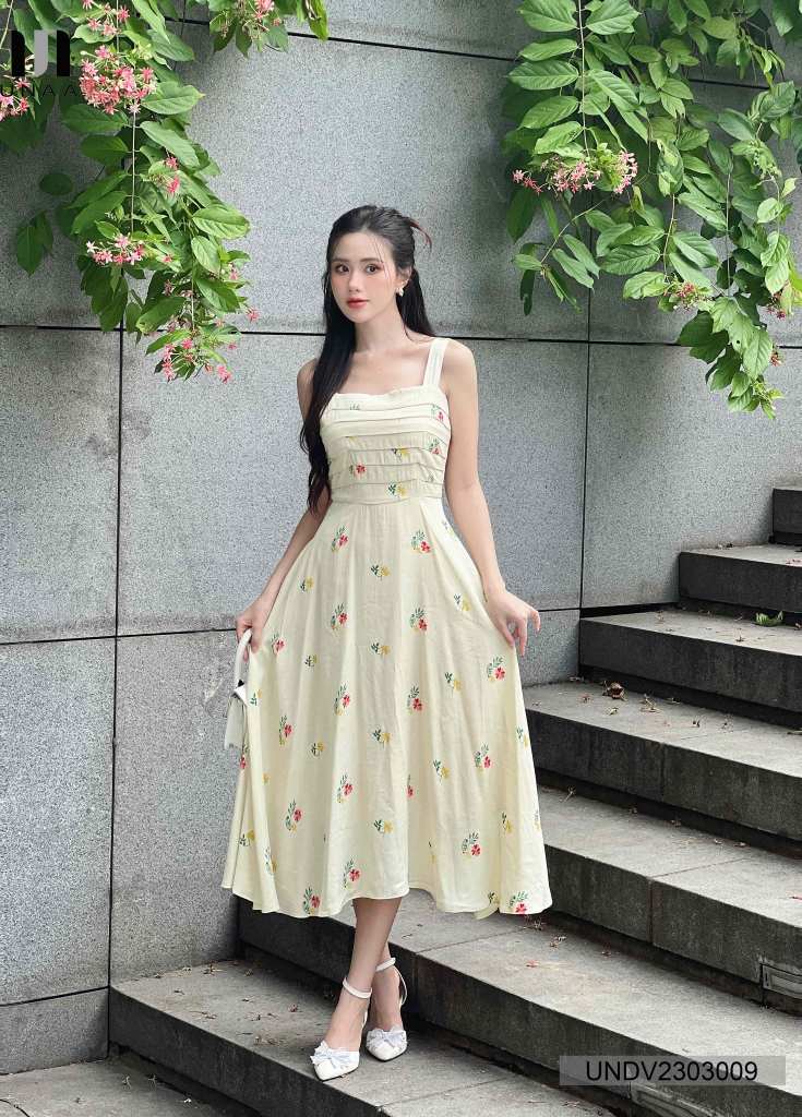 Váy Đầm Nữ 2 Dây Xếp Thân Mix Họa Tiết Bắt Mắt Thích Hợp Dạo Chơi Đi Biển UNDV2303009