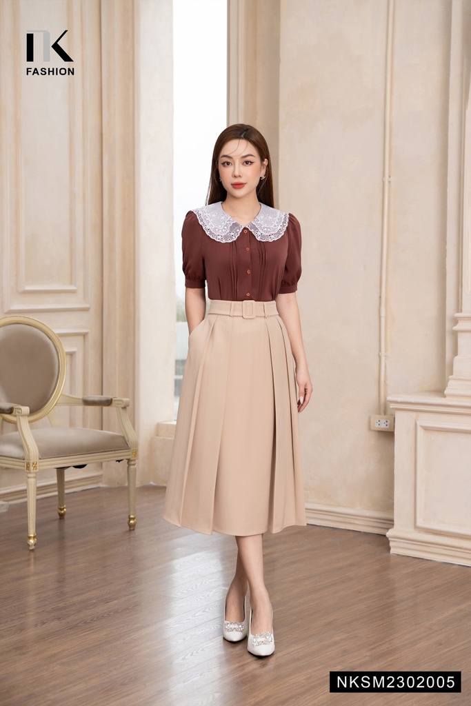 Sơ Mi Cổ Tơ Bầu Dọc Nếp Thiết Kế NKSM2302005