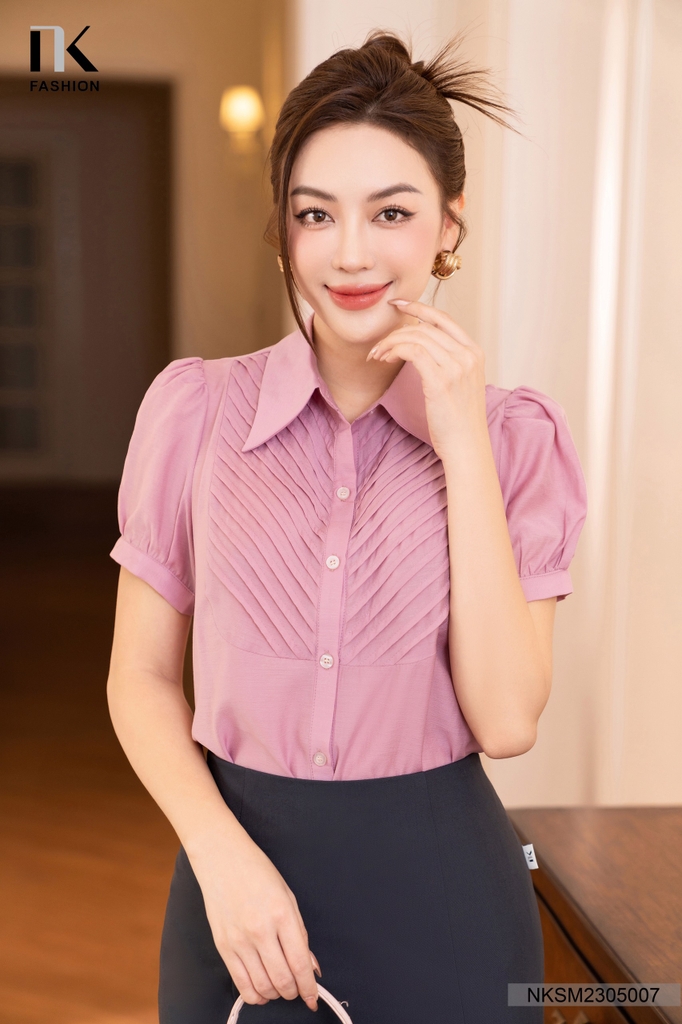 Áo Sơ Mi Cộc Tay Xếp Ngực Chéo NKSM2305007