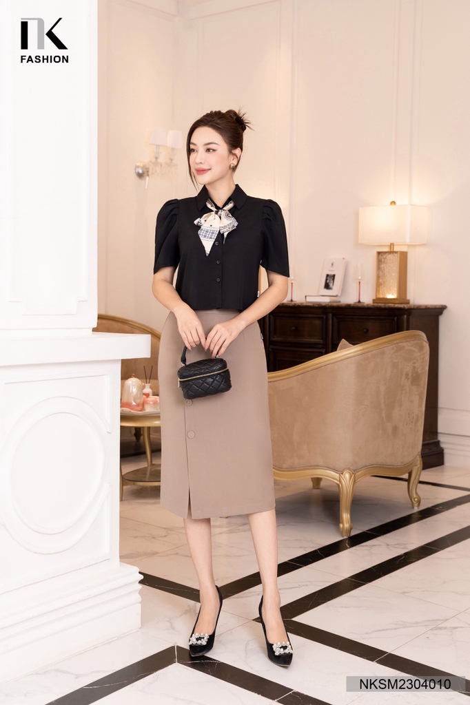 Áo Sơ Mi Tay Cộc Cổ Đức Tay Xếp NKSM2304010