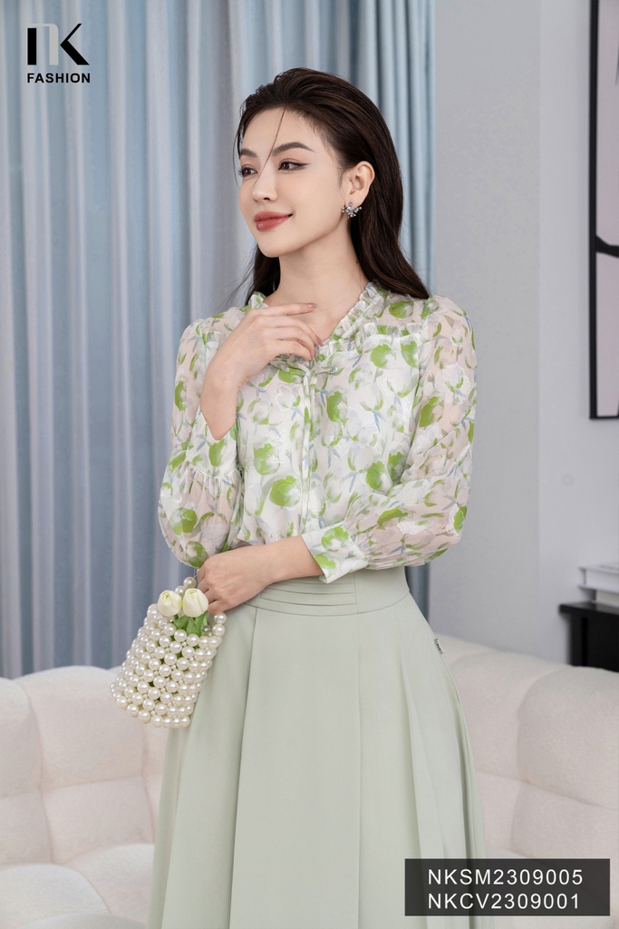 NK FASHION Áo Sơ Mi Hoa Dài Tay Bèo Cổ V NKSM2309005