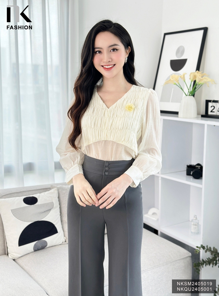 Áo Sơ Mi Cổ Tim Nhún Ngực NK Fashion Công Sở Nữ Thanh Lịch, Dịu Dàng Vải Mềm Mịn NKSM2405019