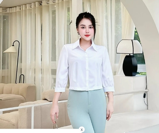 Áo Sơ Mi nữ UK Fashion cổ đức tay lỡ chất liệu lụa không nhăn UKSM2309011