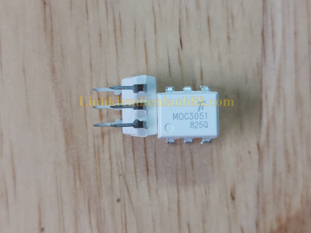 MOC3051 mới chính hãng 100% Linh Kiện Điện Lạnh 88