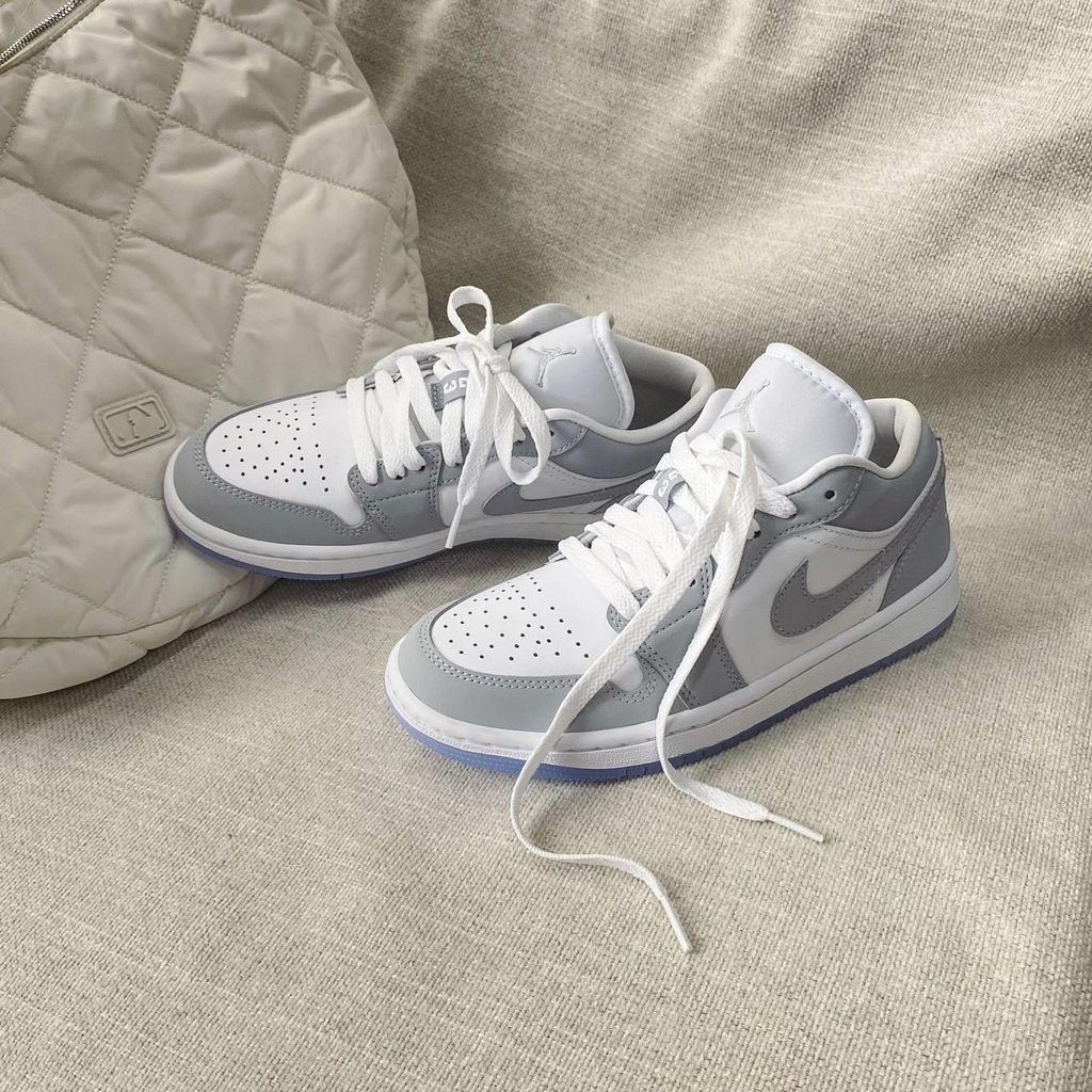 Giày Nike Wmns Air Jordan 1 Low White Wolf Grey [ DC0774 105 ]