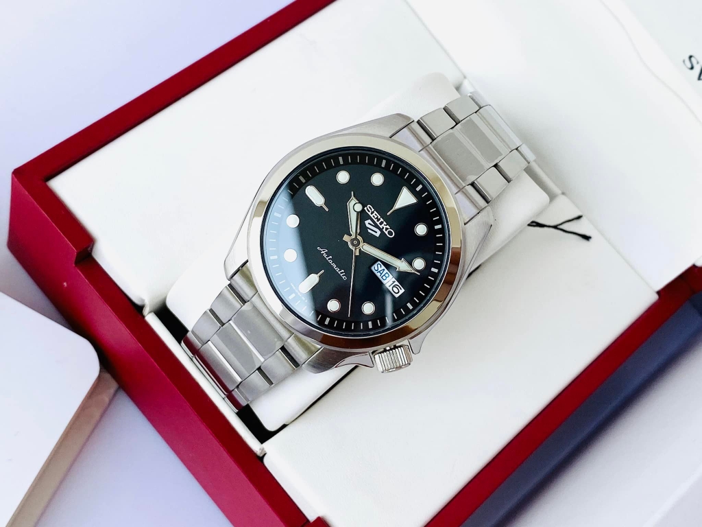 Đồng Hồ Nam Dây Thép SEIKO AUTOMATIC SRPE55K1 | Kính Hardlex