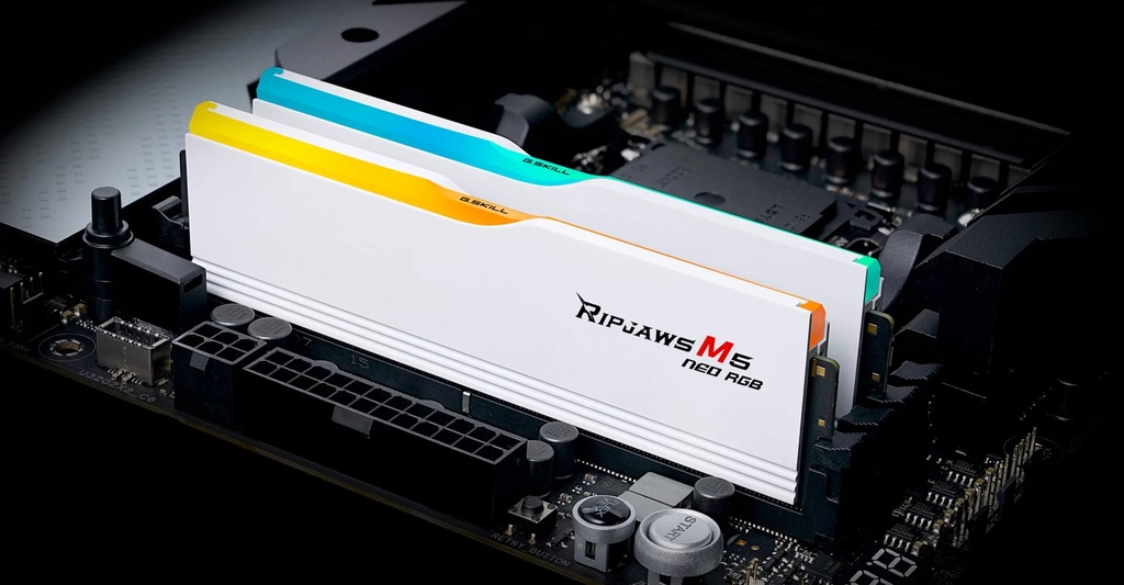 RAM PC G.SKILL Ripjaws M5 Neo RGB F5-6000J3636F16GX2-RM5NRW (32GB DDR5, 6000MT/s, CL36, Intel XMP 3.0/AMD EXPO, trắng)