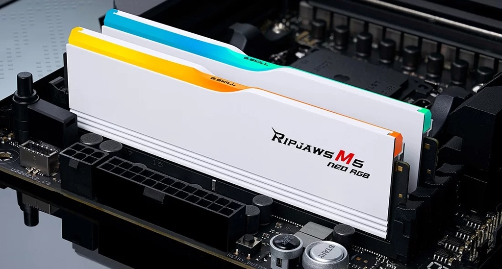 RAM PC G.SKILL Ripjaws M5 Neo RGB F5-6000J3648D16GX2-RM5NRW (32GB DDR5, 6000MT/s, CL36, Intel XMP 3.0/AMD EXPO, trắng)
