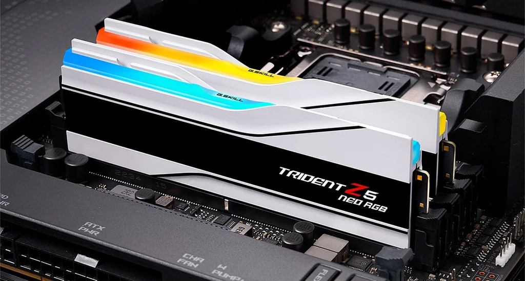 RAM PC G.SKILL Trident Z5 Neo RGB F5-6000J3636F32GX2-TZ5NRW (64GB DDR5, 6000MT/s, CL36, Intel XMP 3.0/AMD EXPO, trắng)