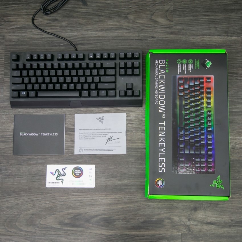 Bàn phím cơ Razer Blackwidows V3 Tenkeyless (RZ03-03490100-R3M1)