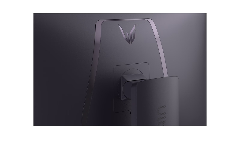 Màn hình Gaming LG UltraGear OLED 32GX850A-B (31.5