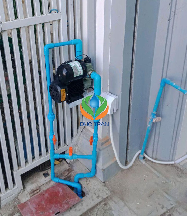 Bơm Rheken đầu gang -  không tự động JLM60-200