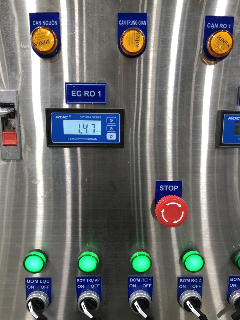 hop-dieu-khien-he-thong-loc-nuoc-uong