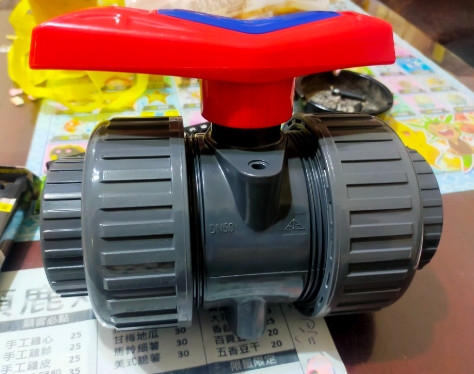 Van bi nhựa hai đầu rắc co