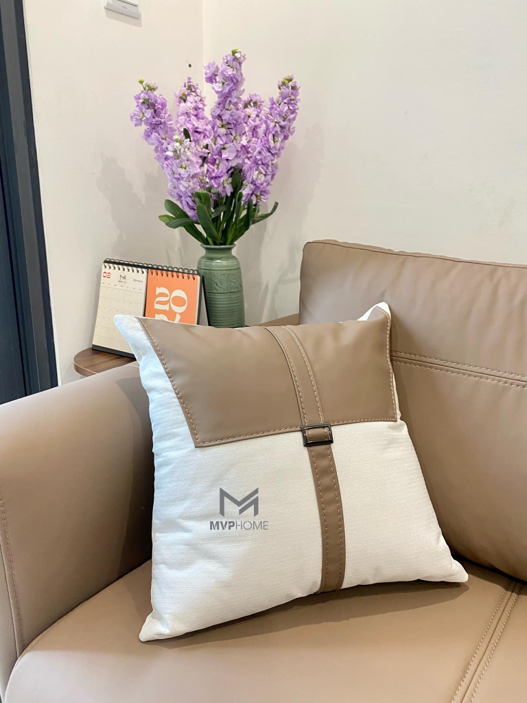 Sofa da cao cap trang tri cung goi om tang kem cua MVP HOME
