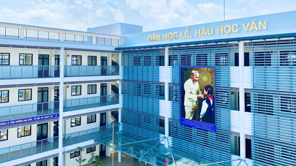 Trường THCS Hoàng Mai