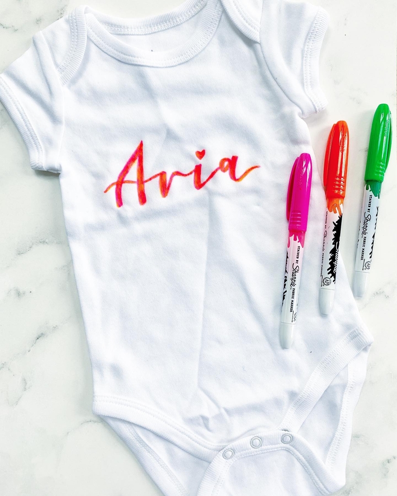 Bút vẽ vải giặt không phai màu, ngòi cọ Sharpie Stained